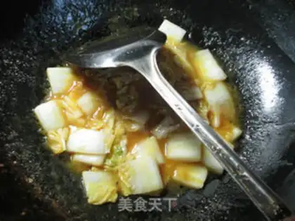 Make Curry shrimp cabbage step 4