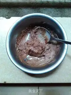 Make Chocolate cream apple cake step 7