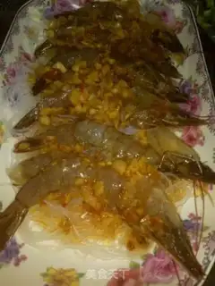 Make A fan of garlic shrimp step 3