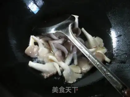 Make The sprouts, the fried mushrooms step 2