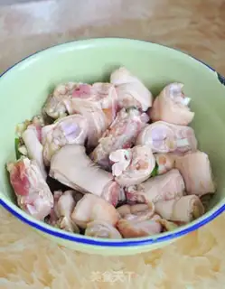 Make Roasted pig hoof step 0