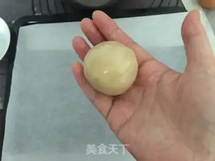 Make The egg yolk mooncake step 11