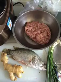 Make Squidfish meat, breakfast for bear kids step 0
