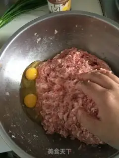 Make Squidfish meat, breakfast for bear kids step 13