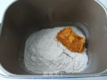 Make Pumpkin toast step 1