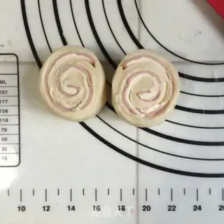 Make Ham cheese rolls step 8