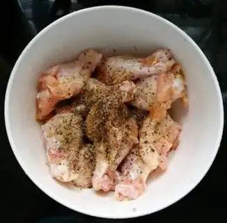 Make Sweet spicy chicken wings step 1