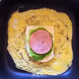 Make Toast omelet step 2