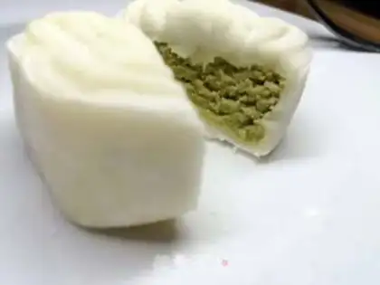 Make Tea ice-cream mooncake step 7
