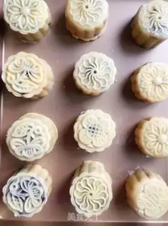 Make A simple wide-range mooncake approach step 8