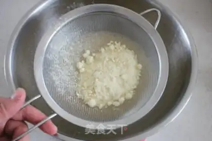 Make Gold and milk, yellow moon cake step 7