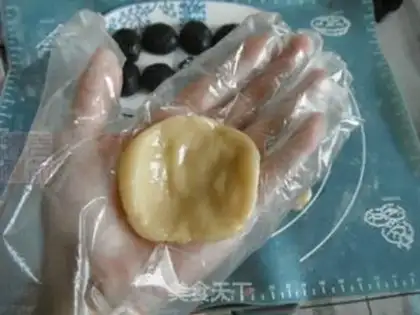 Make Black sesame moon cake step 9