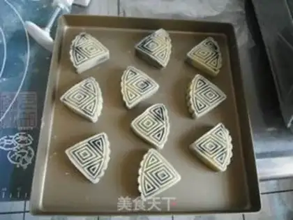 Make Black sesame moon cake step 12