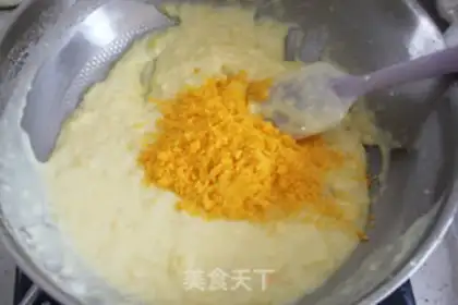 Make Gold and milk, yellow moon cake step 13