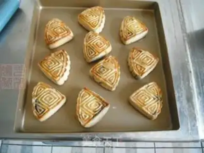 Make Black sesame moon cake step 15