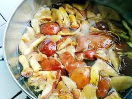 Make Clear the pine mushrooms step 6