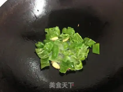 Make The peppers are fried step 3