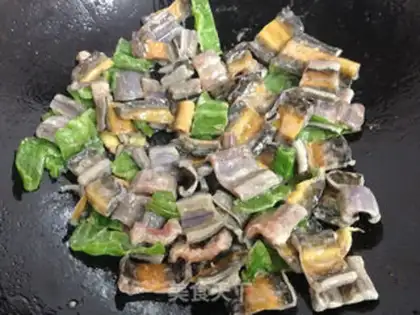 Make The peppers are fried step 4