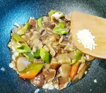 Make Clear the pine mushrooms step 12
