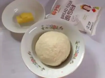 Make Sausage cheese hand tore bread step 1