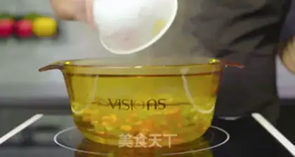 Make Thai shrimp with mashed potatoes step 1