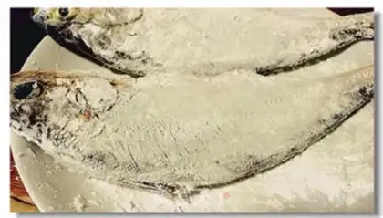Make Dry-burned yellow fish step 2