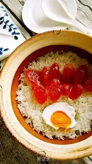 Make Weed sausages and egg rice step 6