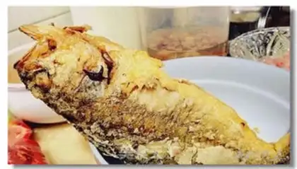 Make Dry-burned yellow fish step 4