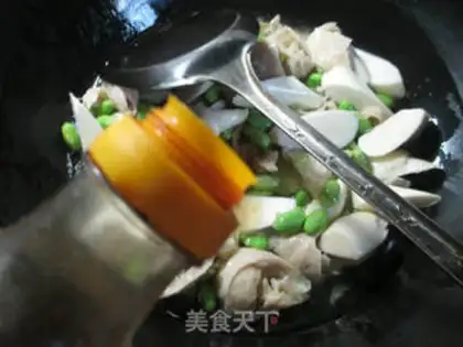 Make The bean noodles are burning white step 5
