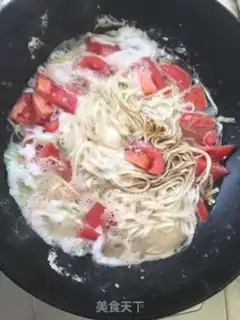 Make Tomato noodles step 3