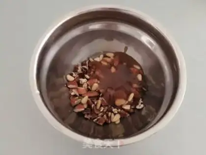 Make Milk tea caramel nut pound cake step 1