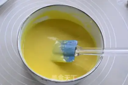 Make Gold kip cake step 5