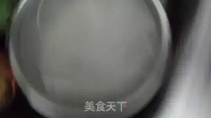 Make The rice line with mushroom sauce step 1