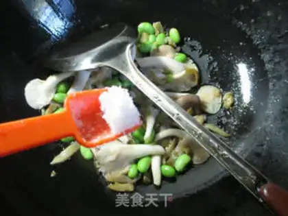 Make ♪ Squeeze the beans and make the mushrooms ♪ step 4