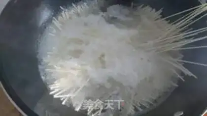 Make Egg clean noodles step 2