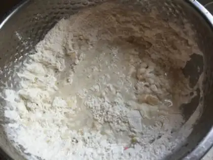 Make Squeeze meat mooncake step 3