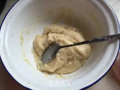 Make Squeeze meat mooncake step 6