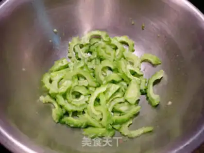 Make Beef bitter melon step 1