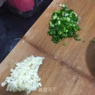 Make Spicy potato sauce step 1