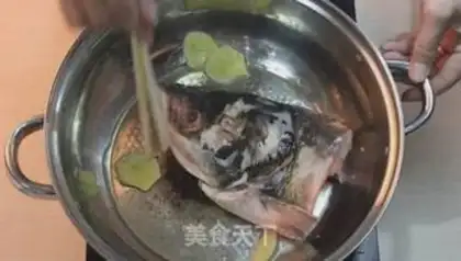 Make SpongeBob soup step 2