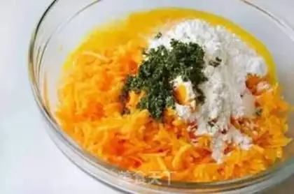Make Gold pumpkin pie step 1