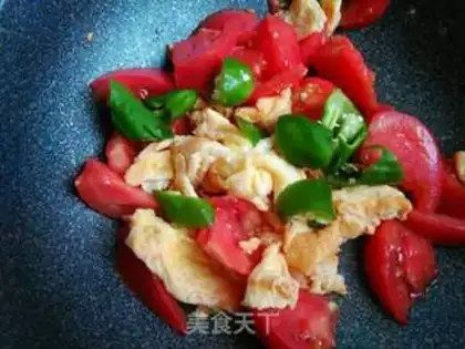 Make Tomato fried eggs step 9