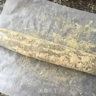 Make Two-colour rice rolls step 5