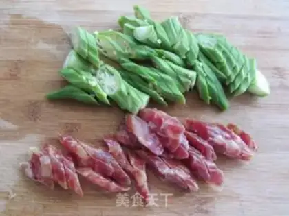 Make Dry sausages and acne step 1