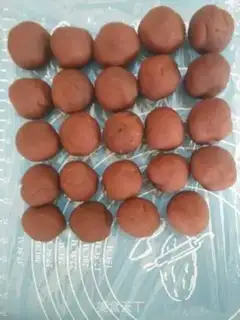 Make Red bean saline moon cake step 3