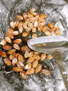Make Ice guacamole step 0