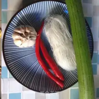 Make Garlic fan silk melon step 0