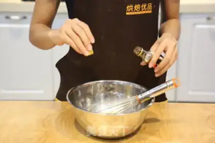 Make Chocolate doughnuts step 3