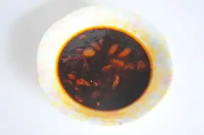 Make Three chickens in a dry pot step 4