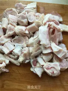 Make Spicy red-burned cow hooves step 1